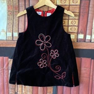 Black flower stitch embroidered sleeveless dress‎